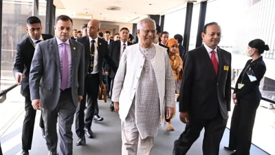 টোকিও পৌঁছেছেন প্রধান উপদেষ্টা অধ্যাপক মুহাম্মদ ইউনূস