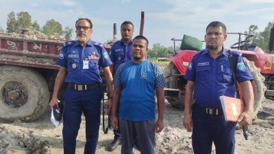 পলাশবাড়ীতে অবৈধ বালু উত্তোলনে আমিনুল ইসলাম গ্রেপ্তার