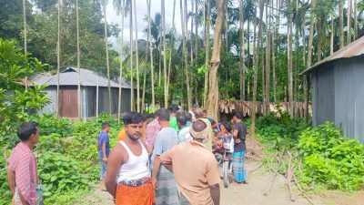 সাংবাদিকদের অনুসন্ধান ও সংবাদ প্রকাশের পরেই প্রশাসনের হস্তক্ষেপ উদ্ধার হচ্ছে ৬৮০ ফুট দীর্ঘ সরকারি রাস্তা