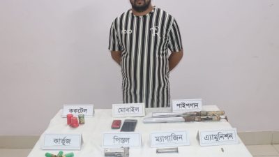 কুমিল্লায় যৌথ অভিযানে শীর্ষ সন্ত্রাসী শিমুল অস্ত্র-গুলি-ককটেলসহ আটক