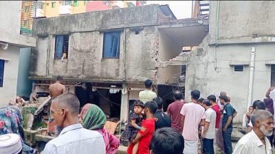 আশুলিয়ায় গ্যাস লিকেজ থেকে বিস্ফোরণ, দগ্ধ ৬