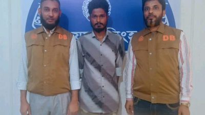 ময়ৃনসিংহ জেলা গোয়েন্দা শাখা এর অভিযানে ৫০০ পিস ইয়াবা ট্যাবলেটসহ গ্রেফতার-০১