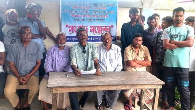 প্রকাশিত সংবাদের প্রতিবাদে বীরগঞ্জে সংবাদ সম্মেলন
