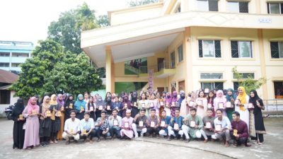 বীরগঞ্জে এইচএসসি পরীক্ষার্থীদের বিদায় ও কৃতি শিক্ষার্থীদের সংবর্ধনা