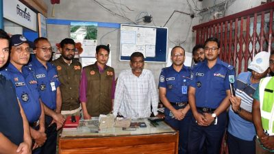 দিনাজপুর জেলার বিরল থানায় "দিনে দুপুরে মাথায় অস্ত্র ঠেকিয়ে ৩৪ লাখ টাকা ছিনতাই" এর ঘটনায় রহস্য উন্মোচন