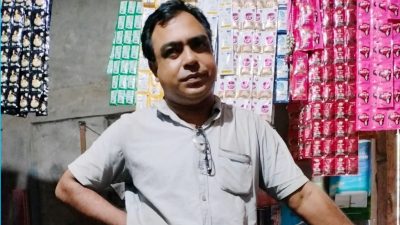 দেড় লাখ টাকা নিয়ে পালানোর সময় কুড়িগ্রামের উলিপুরে বিকাশ প্রতারক আটক