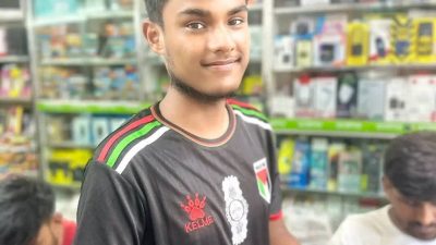 চিলমারীতে মোটরসাইকেল নিয়ন্ত্রণ হারিয়ে এক যুবকের মৃত্যু 