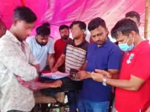 নিষিদ্ধ পিরাহনা মাছ বিক্রির দায়ে জরিমান