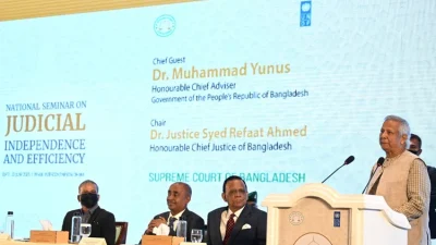 হাজারো তরুণ শহীদদের ঋণ পরিশোধের একমাত্র উপায় মানবতাবিরোধী অপরাধের বিচার নিশ্চিত করা: প্রধান উপদেষ্টা