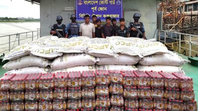 কোস্ট গার্ডের অভিযান : মিয়ানমারে পাচারকালে মালামালসহ আটক ৬
