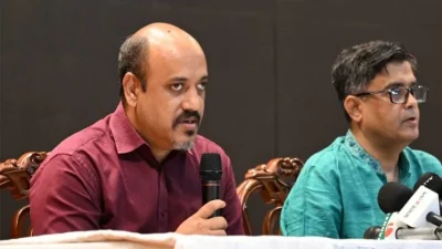 ভুল সংবাদ পরিবেশন করলে ব্যবস্থা নেবে সরকার- জানালেন উপ-প্রেস সচিব আজাদ